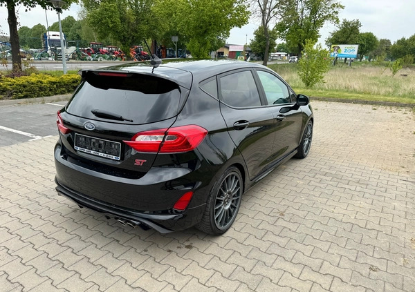 Ford Fiesta cena 74900 przebieg: 35000, rok produkcji 2020 z Śrem małe 466